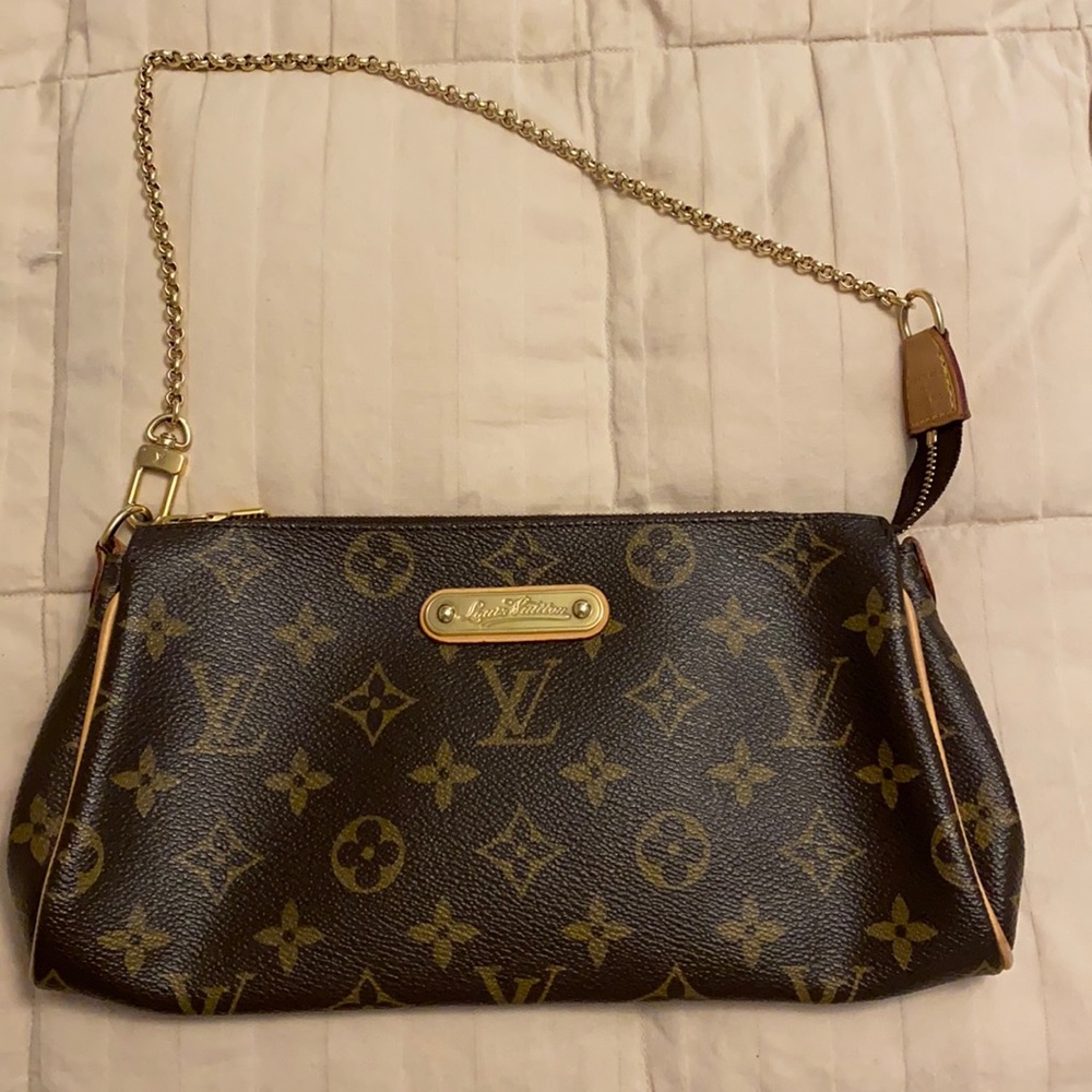 ♥️Flawless Authentic Louis Vuitton Eva Monogram Bag♥️